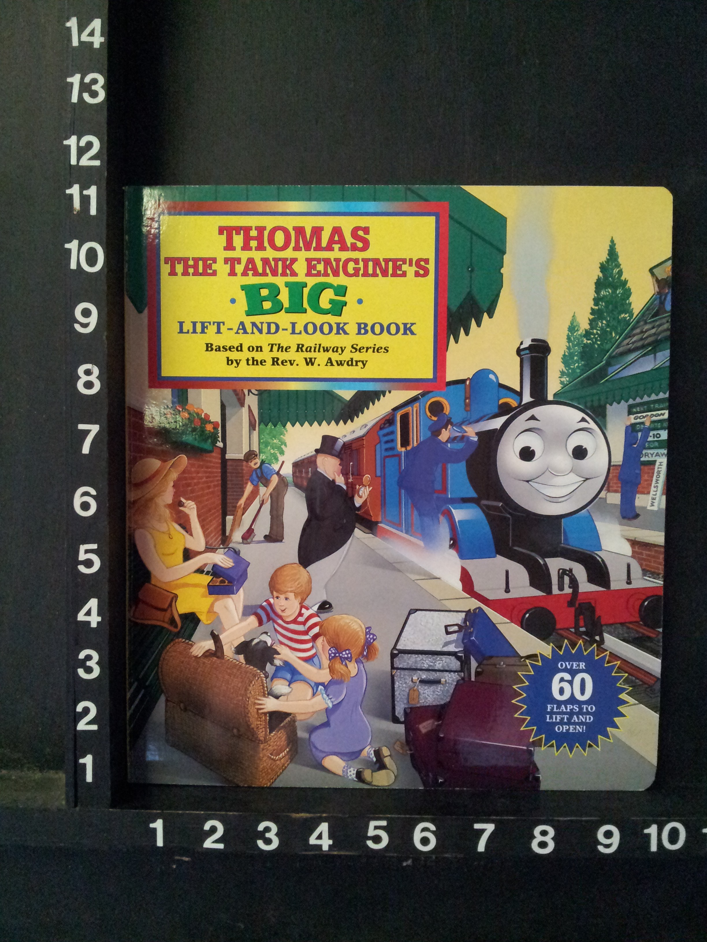Thomas the Tank Engine's Big Lift – And – Look Book – Warehouse Books